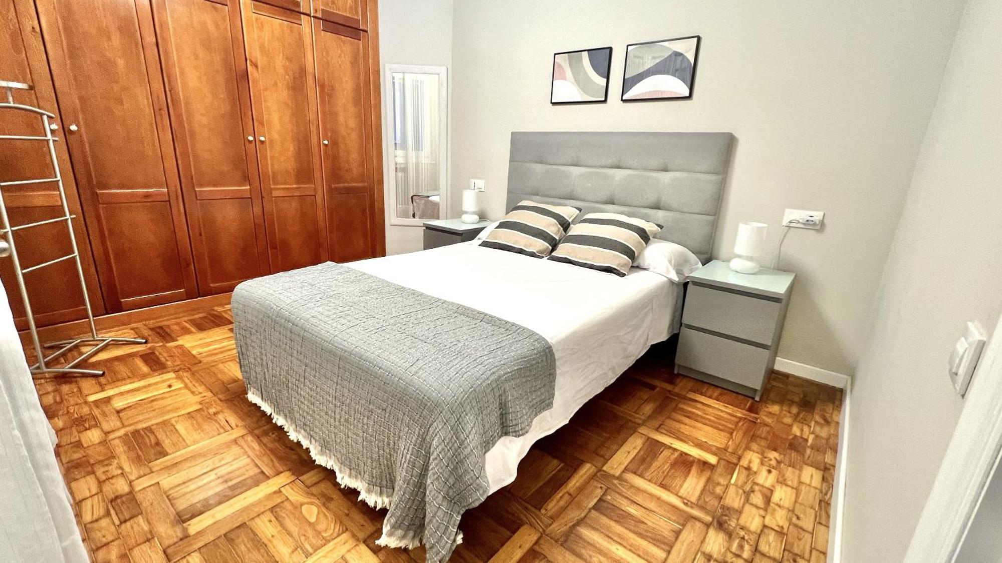 Vetusta Nest Appartement Oviedo Buitenkant foto