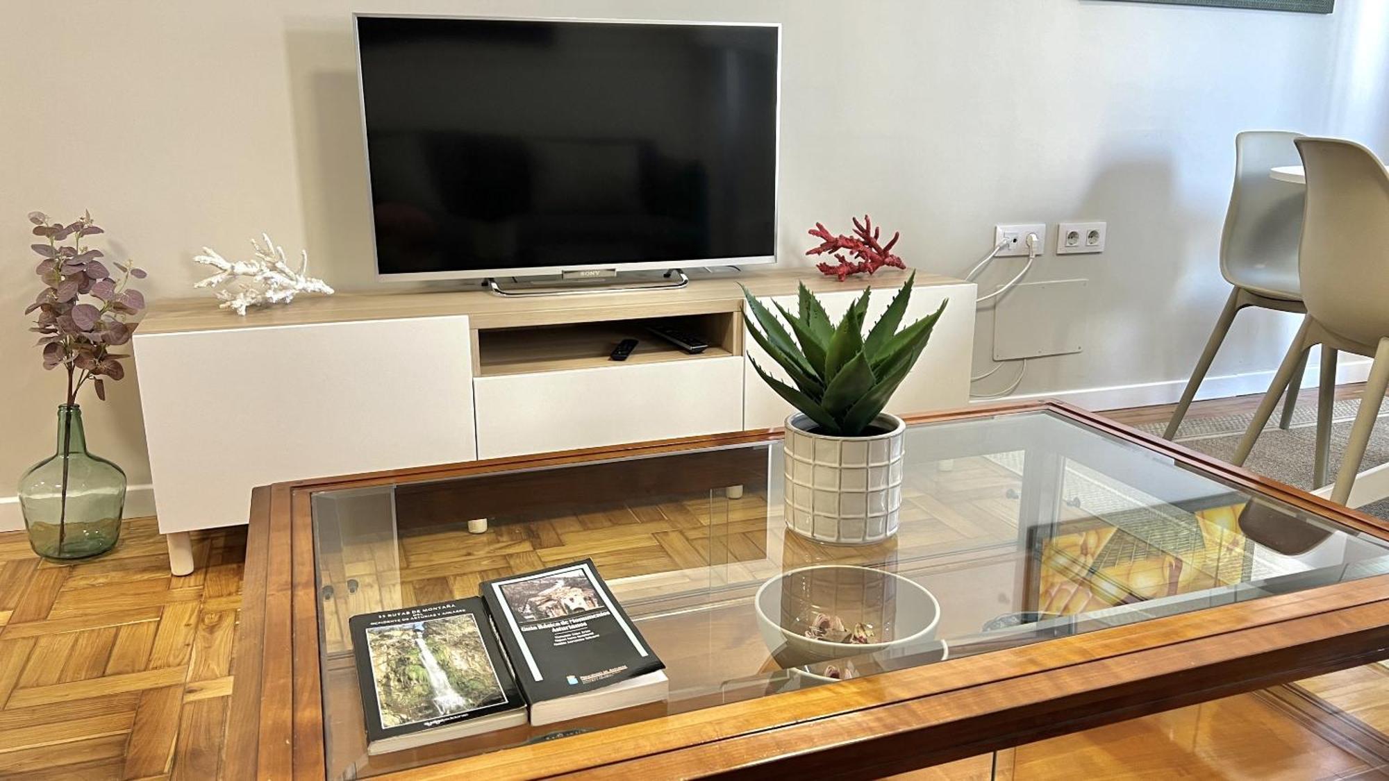 Vetusta Nest Appartement Oviedo Buitenkant foto